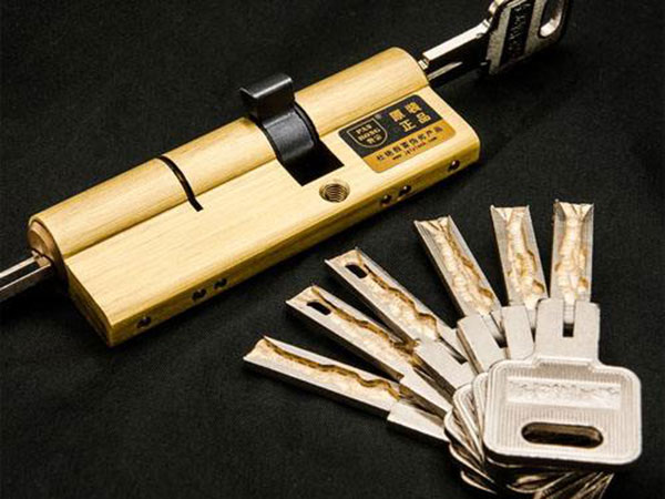 上饒開鎖電話(開保險柜汽車鎖)